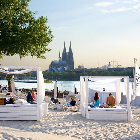 Sunset - Du, Deine Truppe Und Eine Einzigartige Stadt - Köln Exterior foto